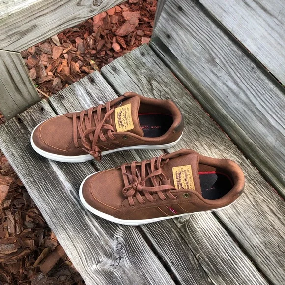 Levi’s men’s Kaleb lace up sneakers brown 12 - Picture 2 of 5